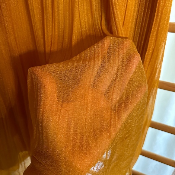 Andi and James Gold Pull On Skirt Pleated Sheer Overlay Peasant Boho size Large - Picture 3 of 7